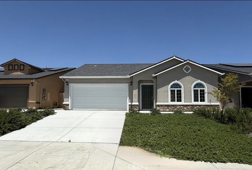1105 E Orange St, Avenal, CA 93204
