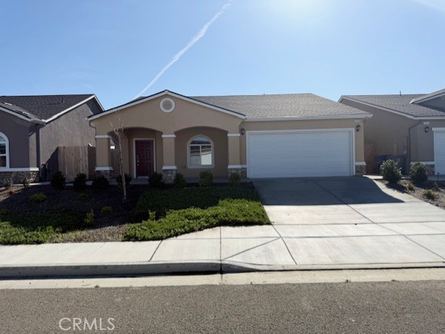 1220 Orange St, Avenal, CA 93204