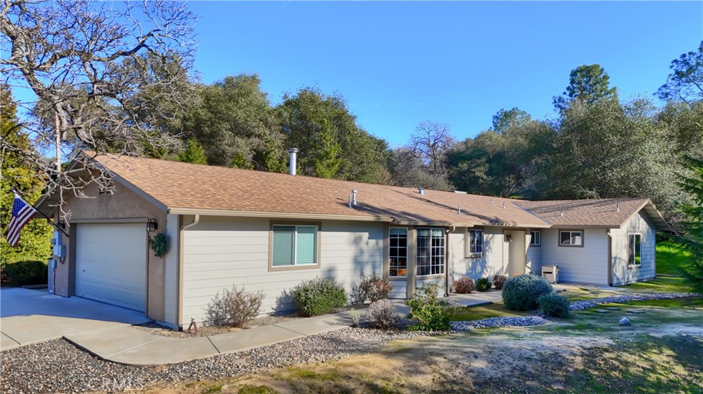 31135 Blue Jay Ct, Coarsegold, CA 93614