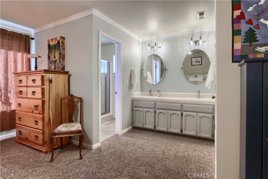 31135 Blue Jay Ct, Coarsegold, CA 93614