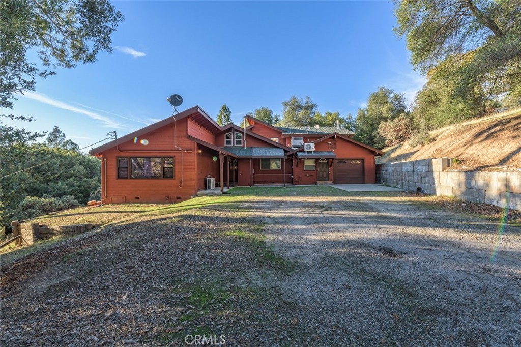 42203 Oak Ln, Oakhurst, CA 93644