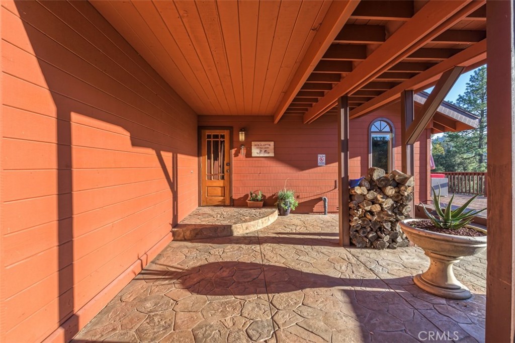 42203 Oak Ln, Oakhurst, CA 93644