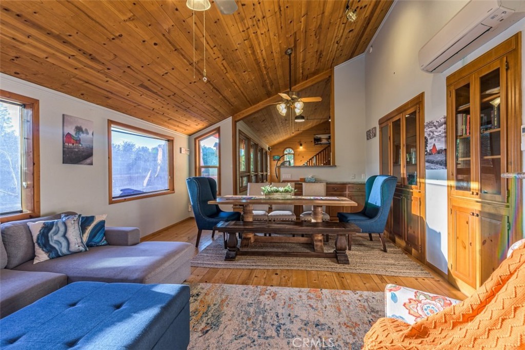 42203 Oak Ln, Oakhurst, CA 93644