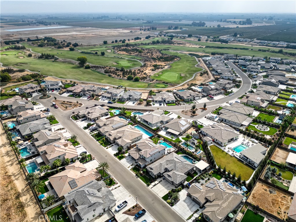 1267 Gold King Place Cir, Dinuba, CA 93618