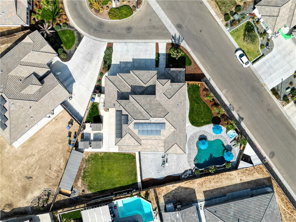 1267 Gold King Place Cir, Dinuba, CA 93618