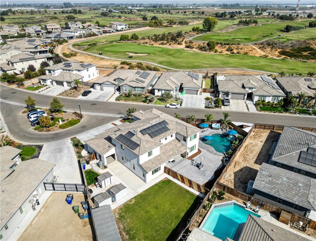 1267 Gold King Place Cir, Dinuba, CA 93618