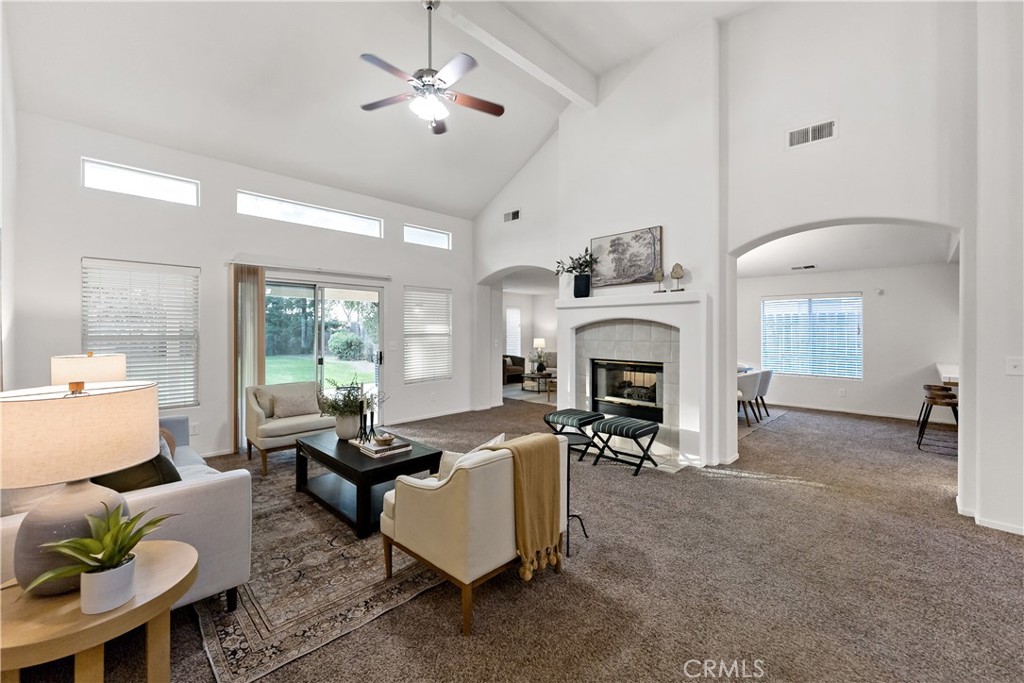 8847 N Woodrow, Fresno, CA 93720