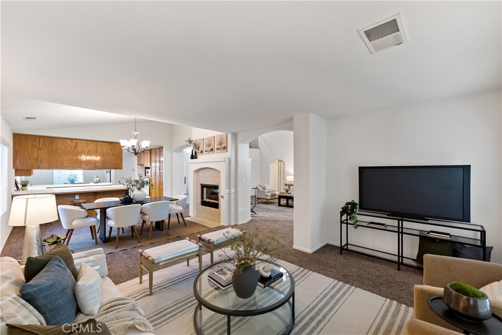 8847 N Woodrow, Fresno, CA 93720