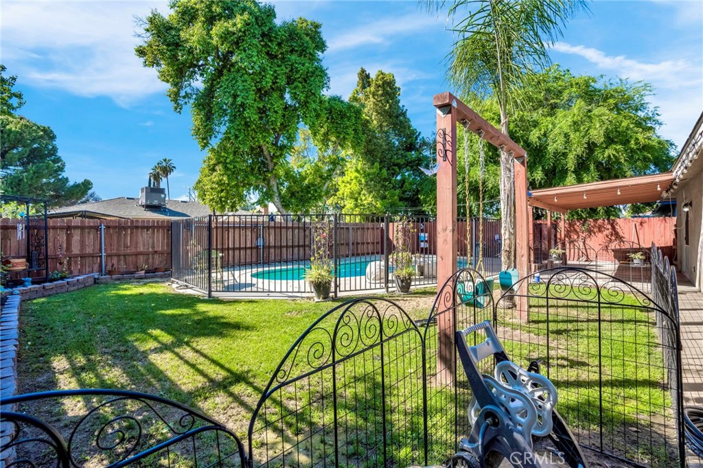 3849 N Stanford, Fresno, CA 93727