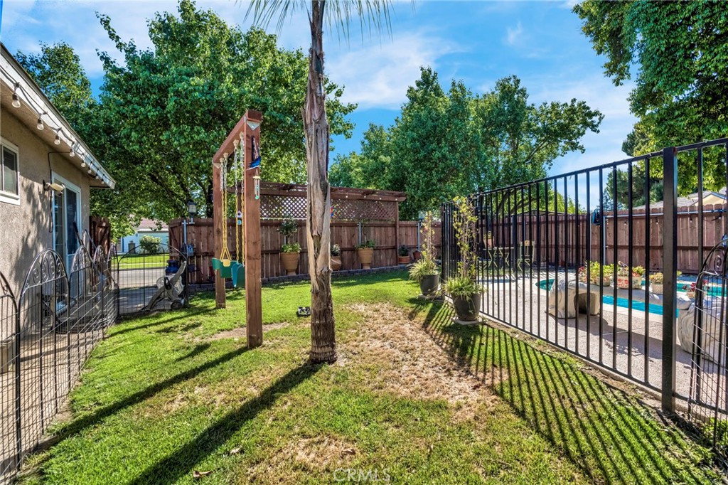 3849 N Stanford, Fresno, CA 93727