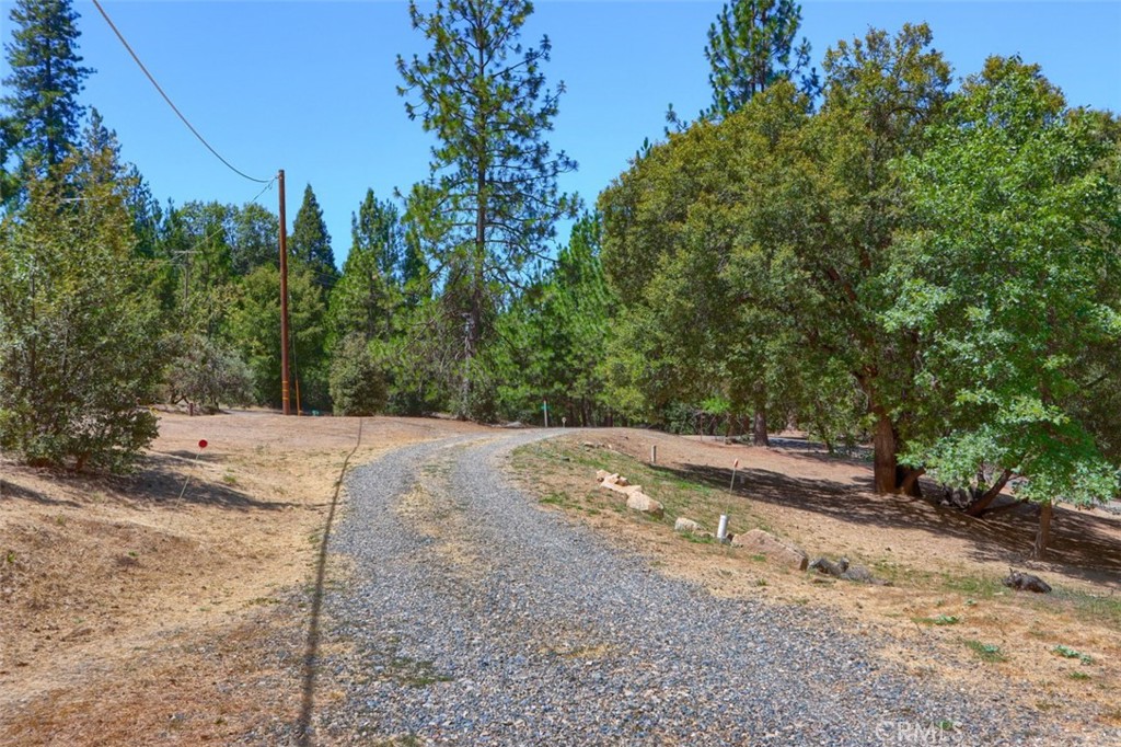 5621 Ponderosa Ct, Mariposa, CA 95338