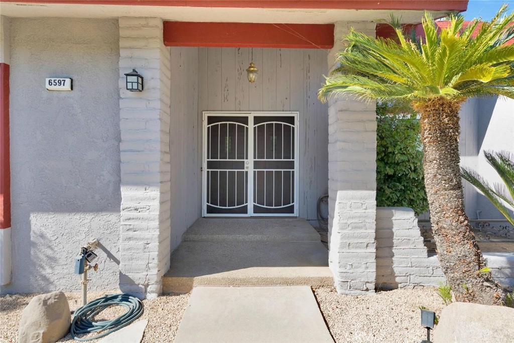 6597 N Haslam, Fresno, CA 93711