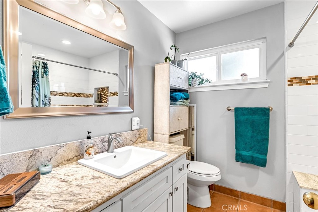 6597 N Haslam, Fresno, CA 93711