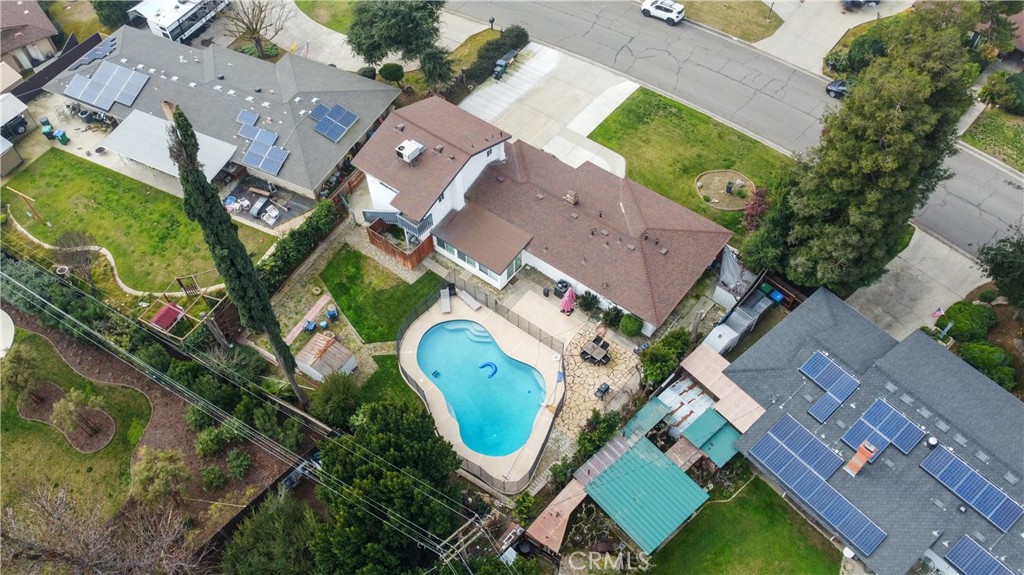 925 S Purdue Ave, Fresno, CA 93727