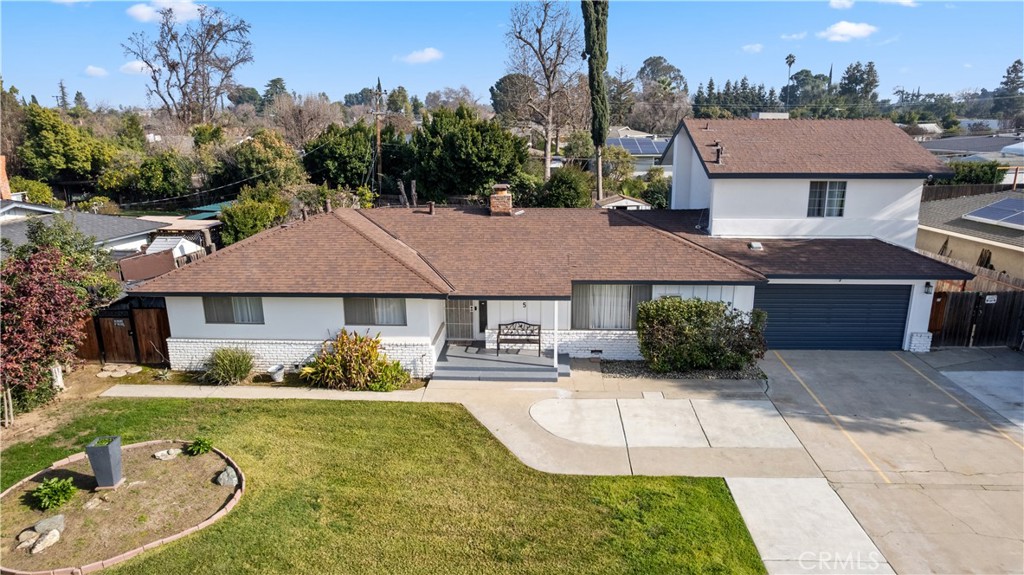 925 S Purdue Ave, Fresno, CA 93727