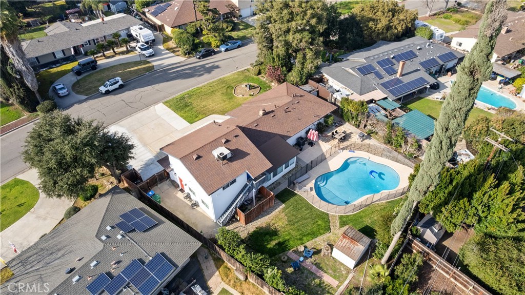 925 S Purdue Ave, Fresno, CA 93727