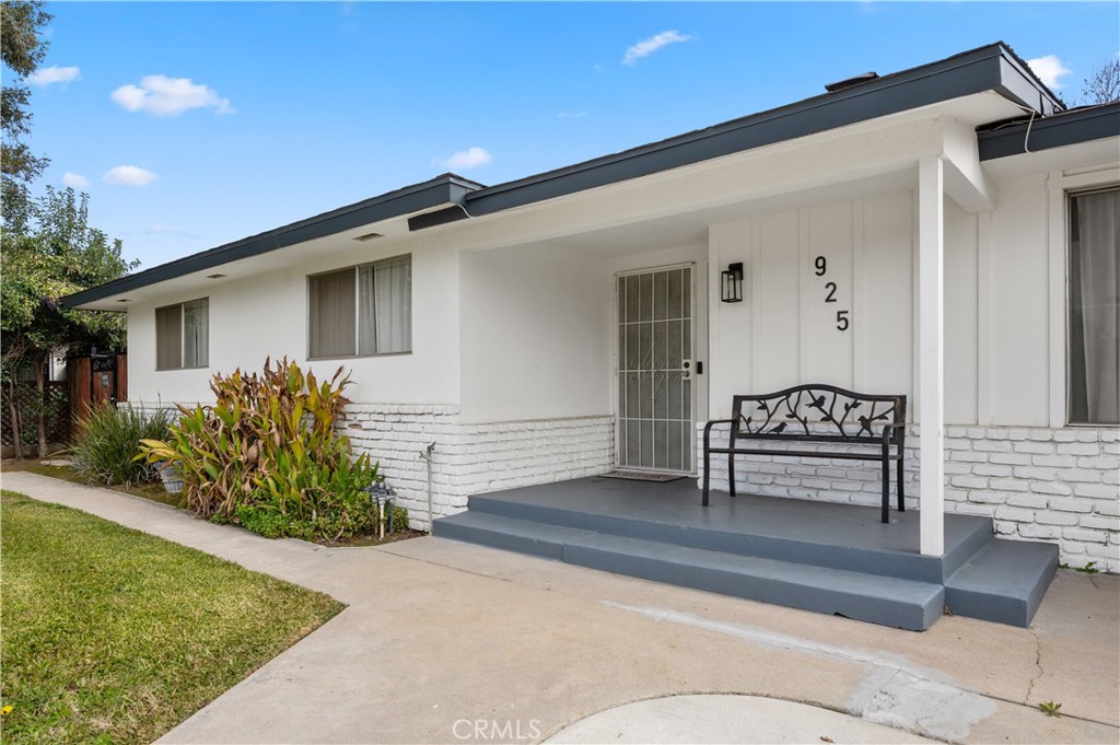 925 S Purdue Ave, Fresno, CA 93727