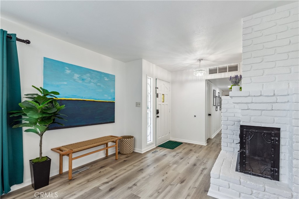 925 S Purdue Ave, Fresno, CA 93727