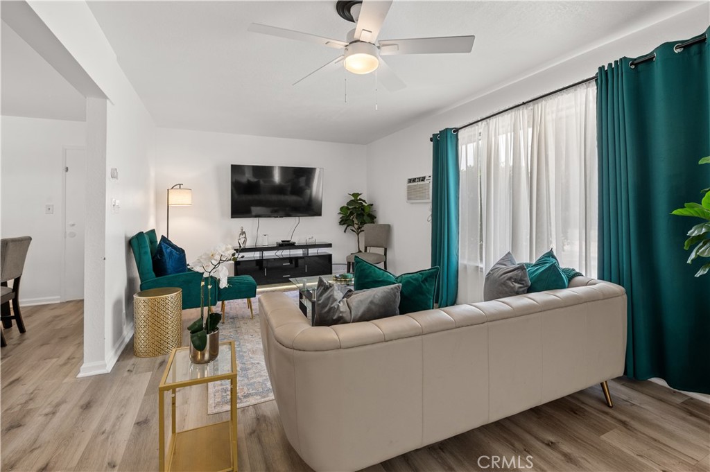 925 S Purdue Ave, Fresno, CA 93727