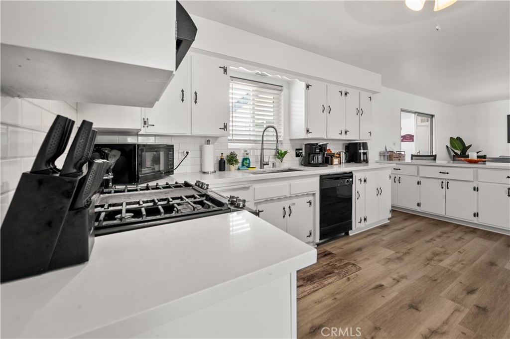 925 S Purdue Ave, Fresno, CA 93727