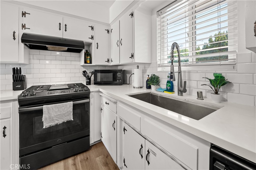 925 S Purdue Ave, Fresno, CA 93727