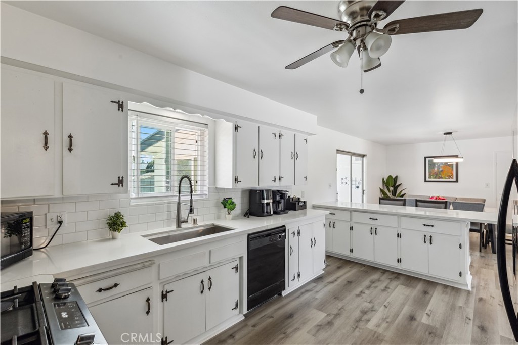 925 S Purdue Ave, Fresno, CA 93727