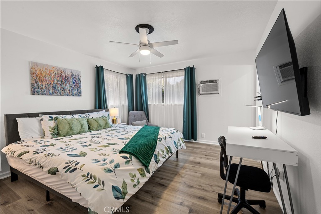 925 S Purdue Ave, Fresno, CA 93727