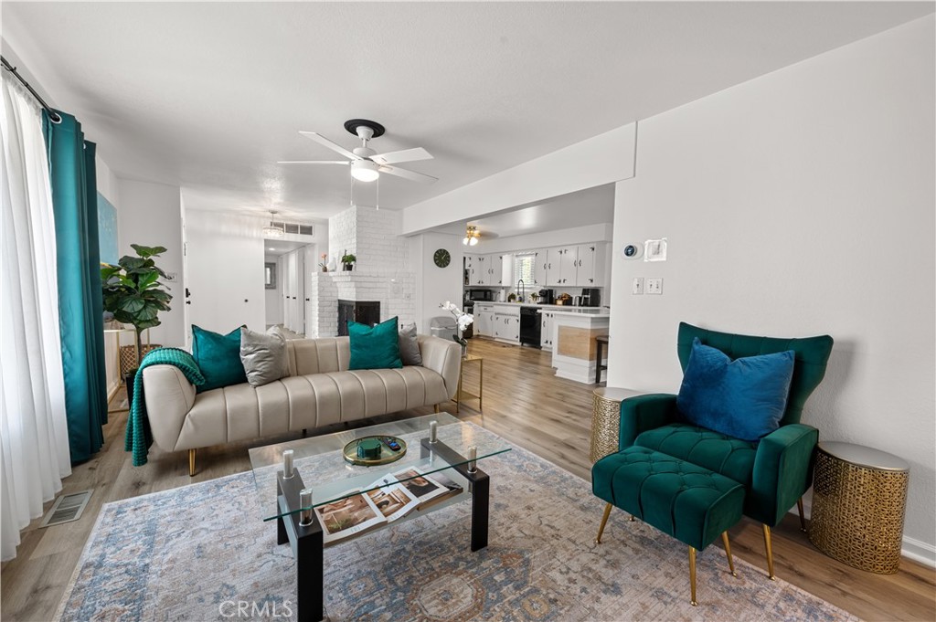 925 S Purdue Ave, Fresno, CA 93727