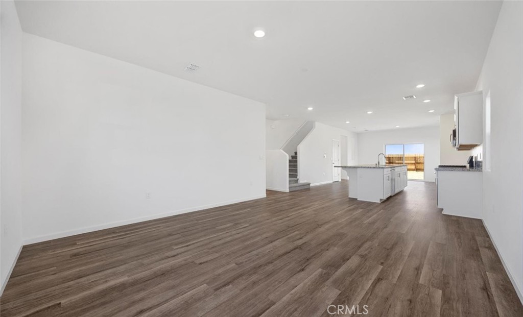 858 S Philip Ave, Fowler, CA 93625