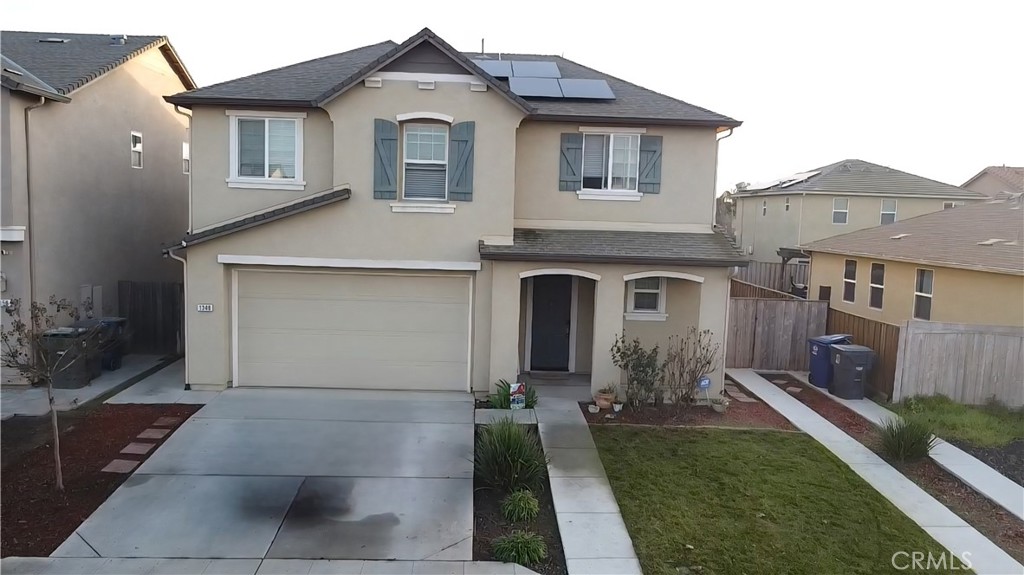 1348 Apple Ct, Madera, CA 93638