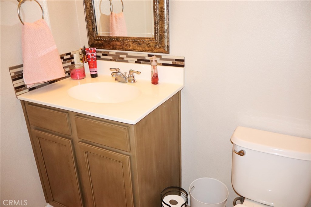 1348 Apple Ct, Madera, CA 93638