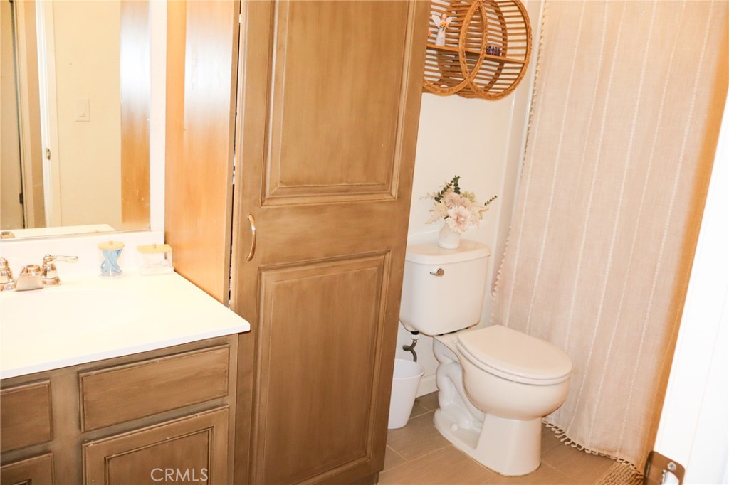 1348 Apple Ct, Madera, CA 93638