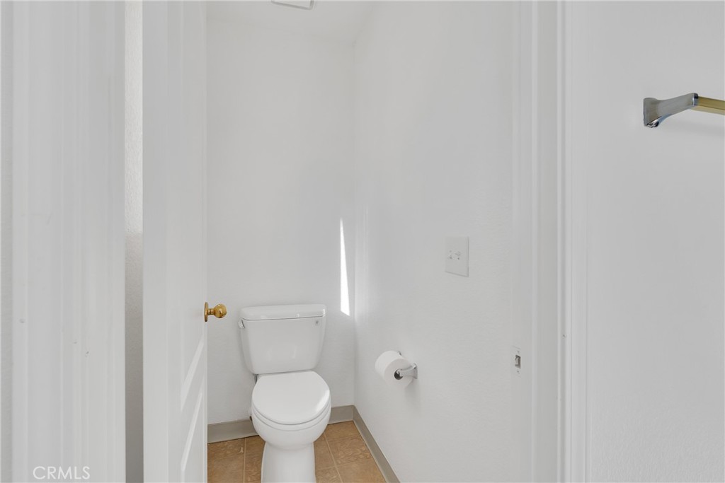 8590 N Sierra Vista, Fresno, CA 93720