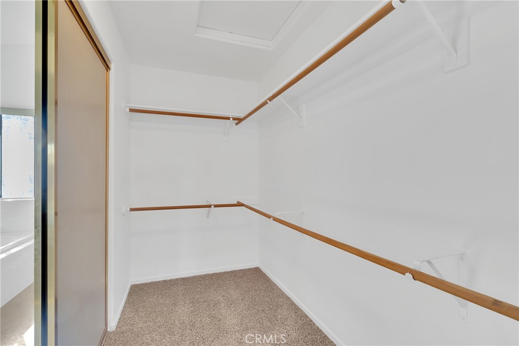 8590 N Sierra Vista, Fresno, CA 93720