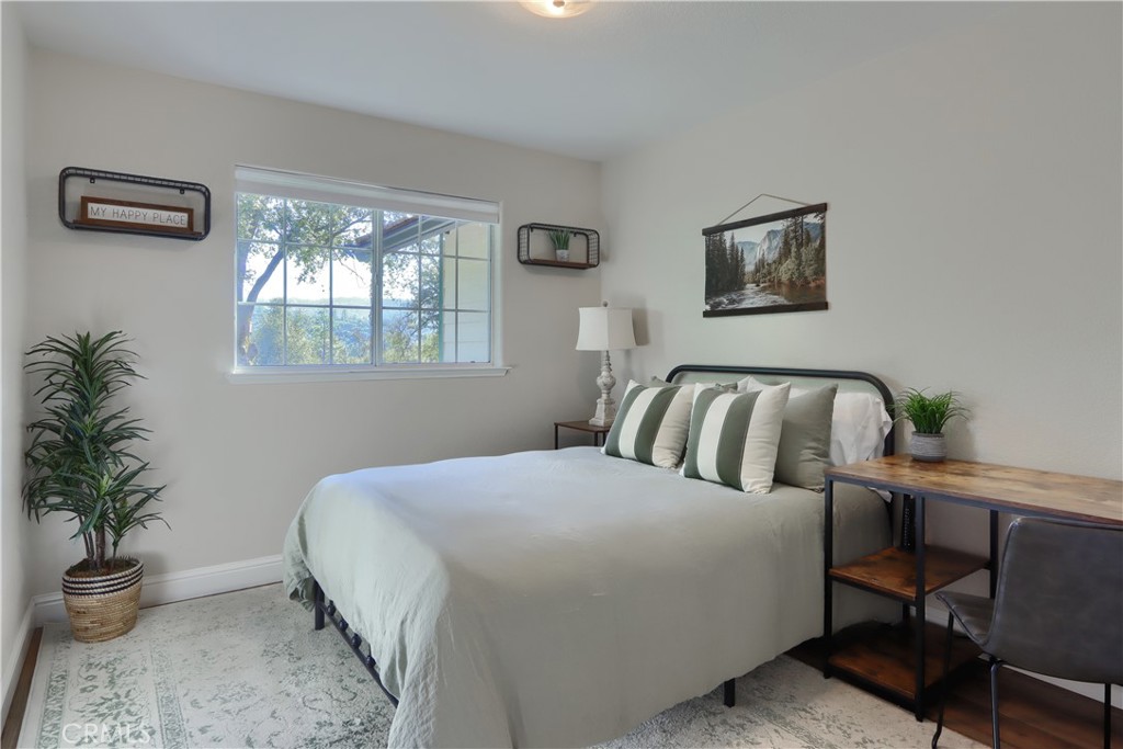 40118 Old Stonegate Ct, Oakhurst, CA 93644