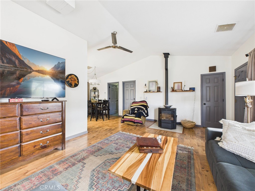 43710 Hilltop, Ahwahnee, CA 93601