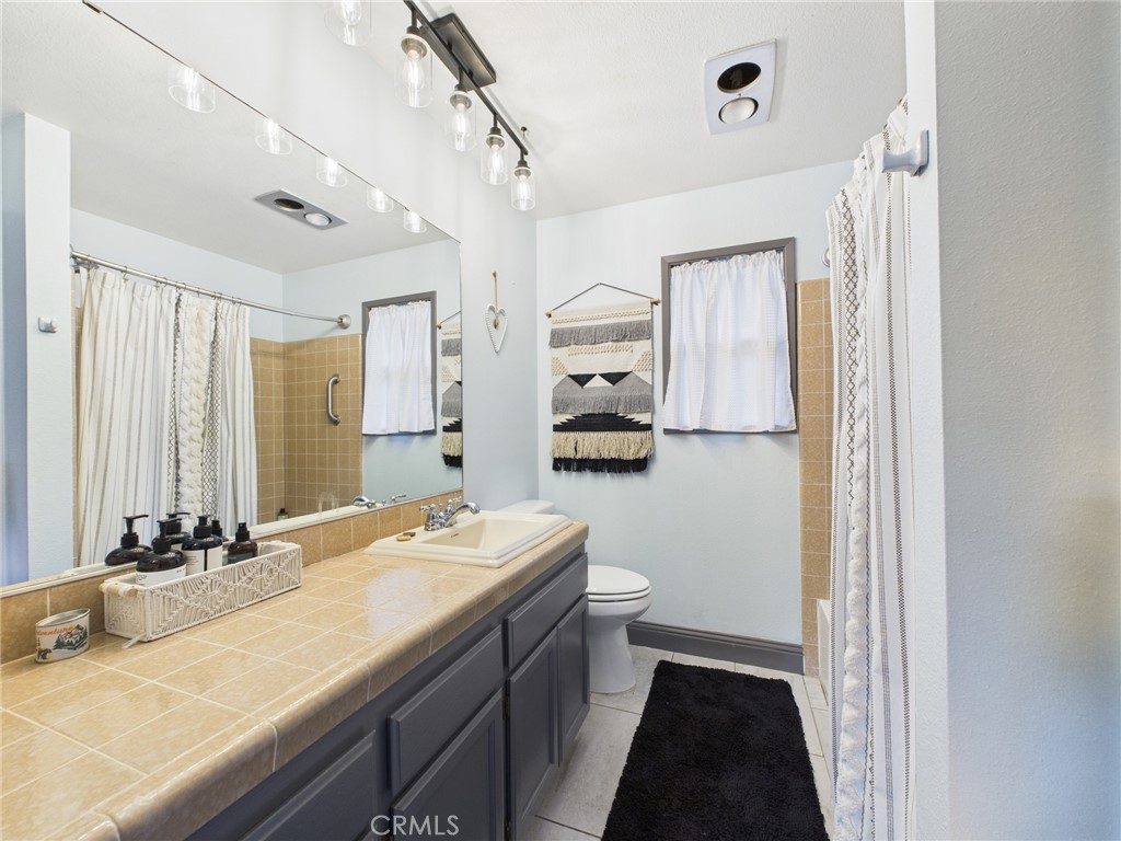 43710 Hilltop, Ahwahnee, CA 93601