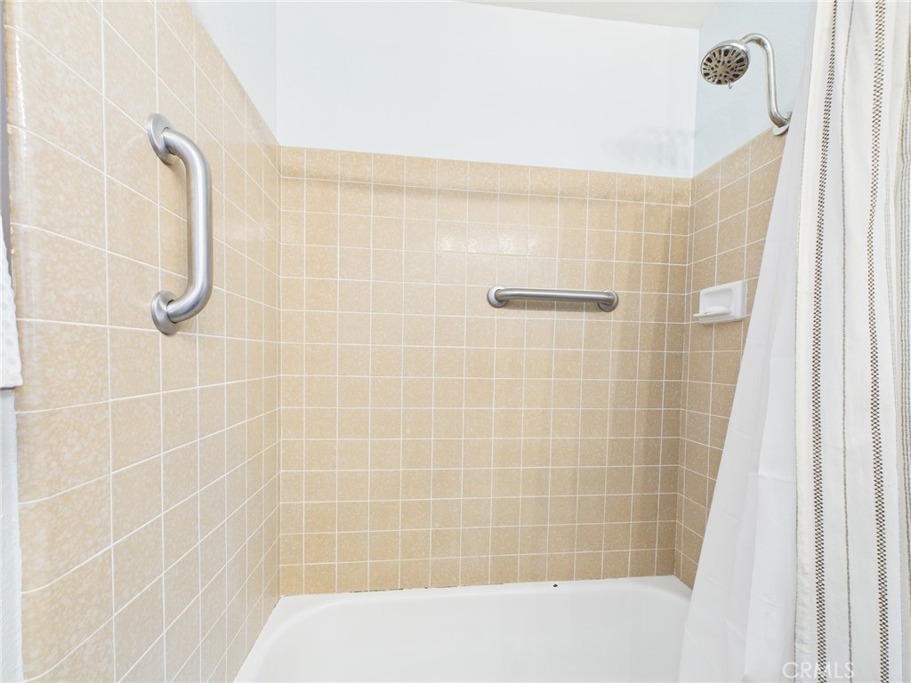 43710 Hilltop, Ahwahnee, CA 93601