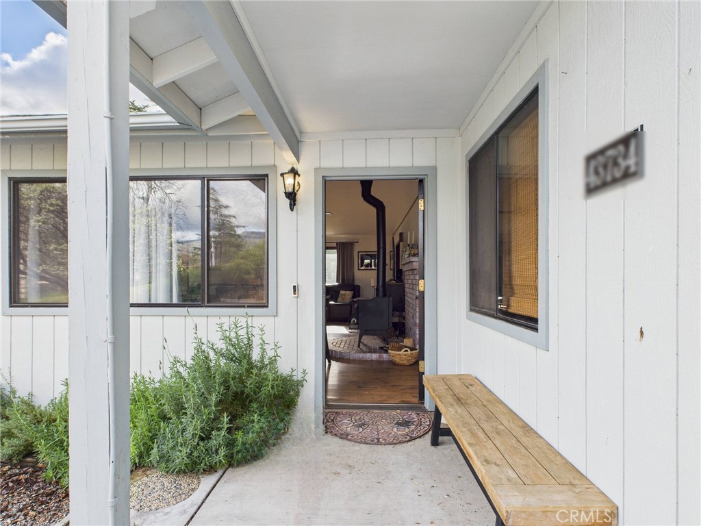 43710 Hilltop, Ahwahnee, CA 93601