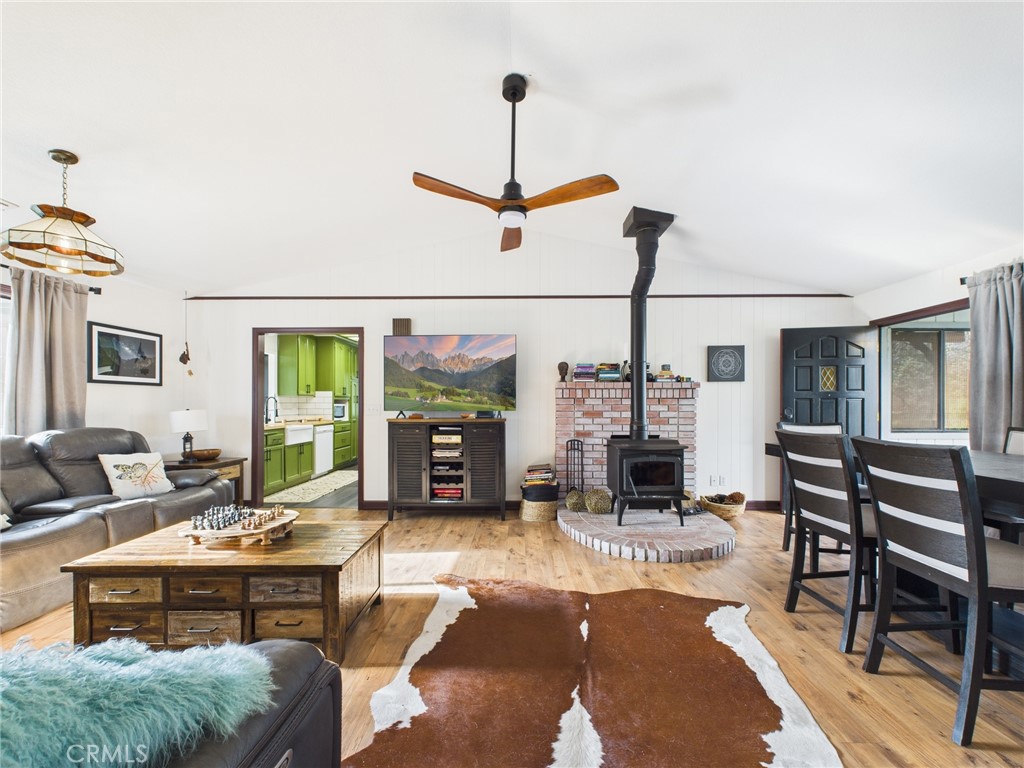 43710 Hilltop, Ahwahnee, CA 93601