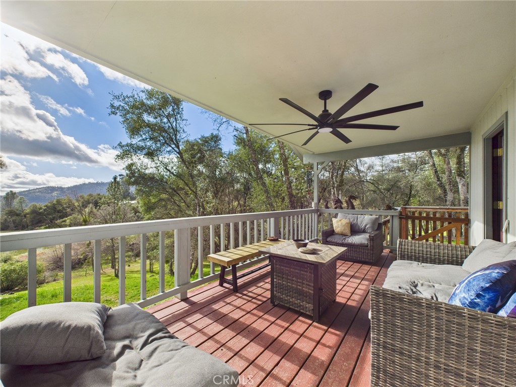 43710 Hilltop, Ahwahnee, CA 93601