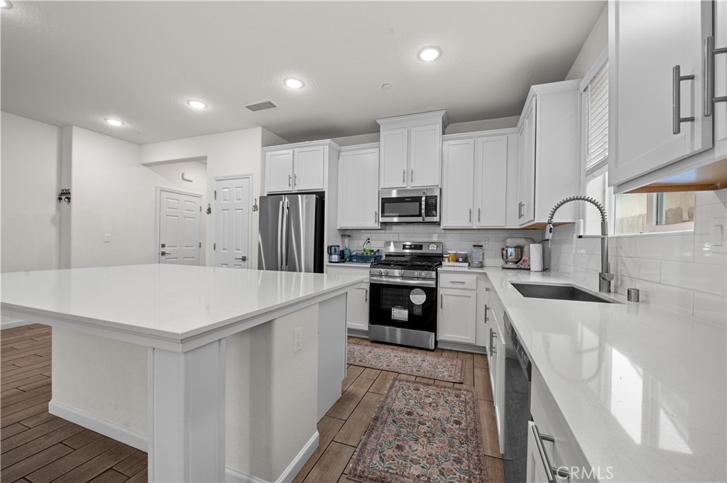 6567 E Pine, Fresno, CA 93727