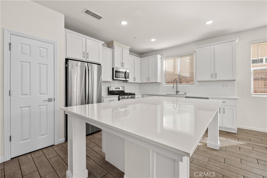 6567 E Pine, Fresno, CA 93727