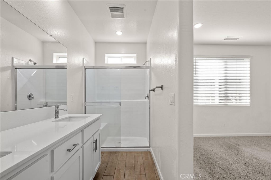 6567 E Pine, Fresno, CA 93727