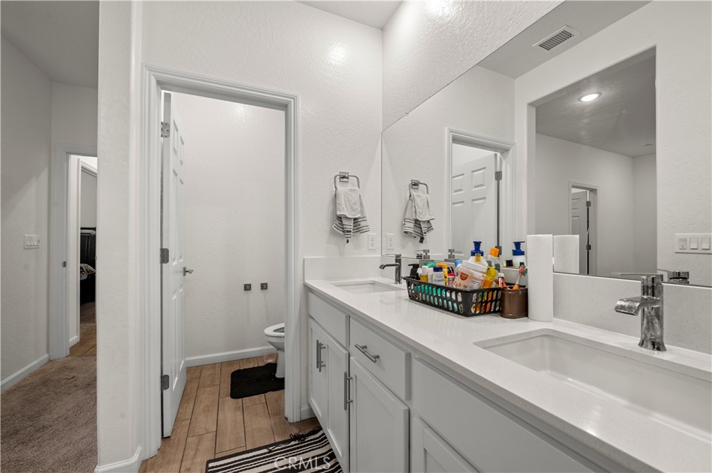 6567 E Pine, Fresno, CA 93727