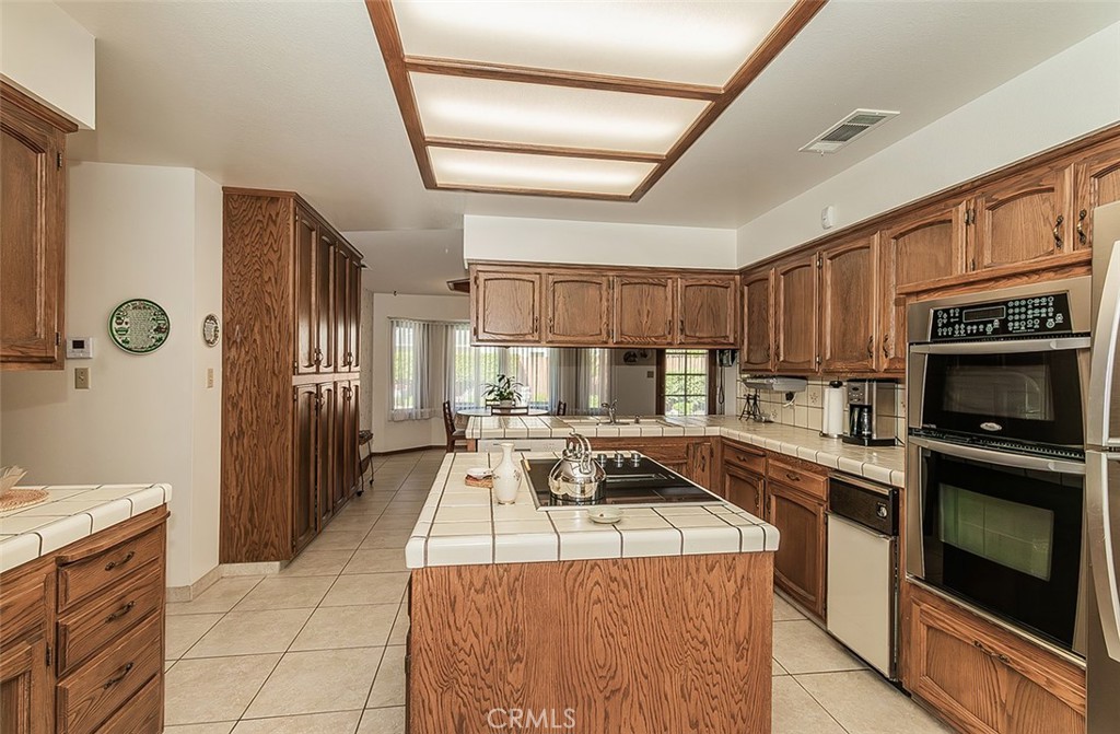 7355 N Pacific, Fresno, CA 93711