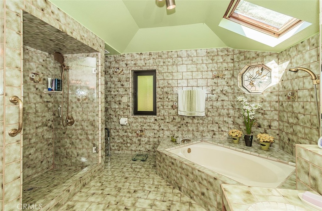 7355 N Pacific, Fresno, CA 93711