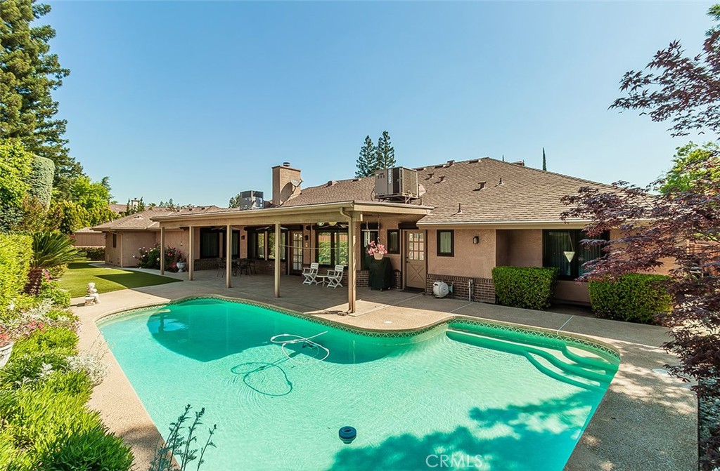 7355 N Pacific, Fresno, CA 93711