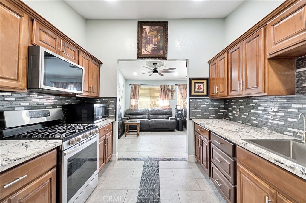 3336 N Lafayette, Fresno, CA 93705