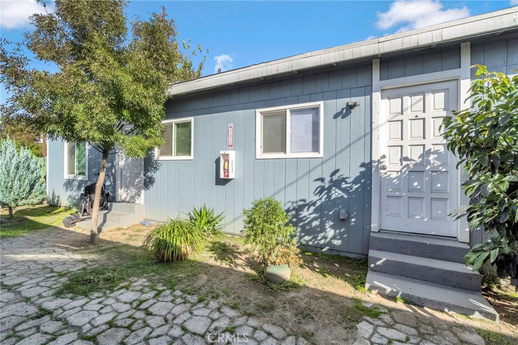 3336 N Lafayette, Fresno, CA 93705